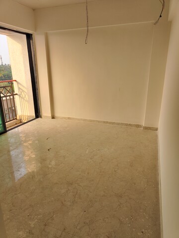 Room in 4 BHK Apartment at Vasai West – for Sale
