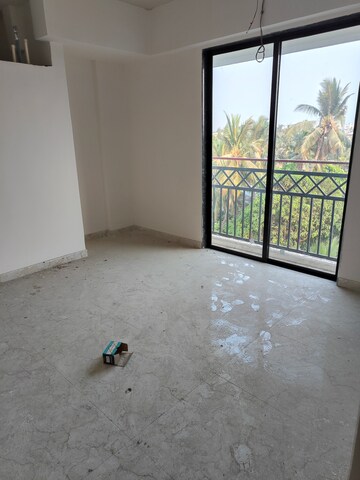 Room in 4 BHK Apartment at Vasai West – for Sale