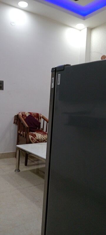 Furnished Amenities in 1 BHK Builder Floor at Govindpuri – for Rent