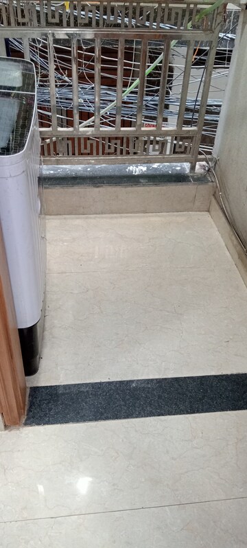 Balcony in 1 BHK Builder Floor at Govindpuri – for Rent