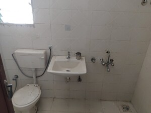 Bathroom in 2 BHK Apartment at Tanvi Eminence Phase II, Mira Road – for Sale