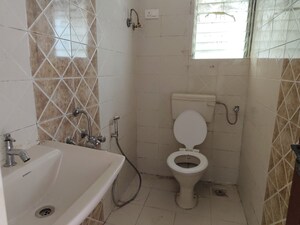 Bathroom in 2 BHK Apartment at Tanvi Eminence Phase II, Mira Road – for Sale