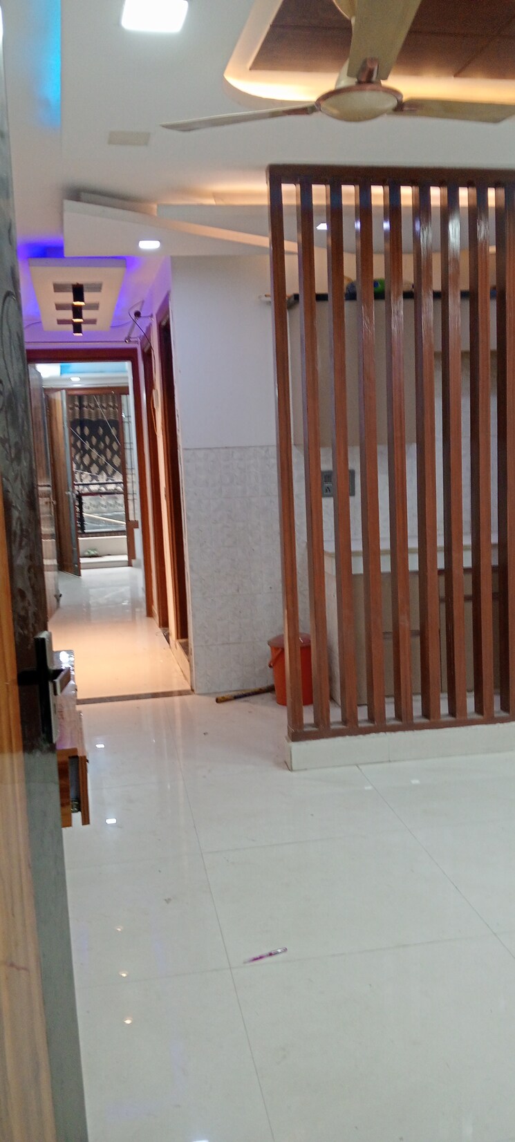 Room, govindpuri 3 Bedroom 910 Sq.Ft. Builder Floor In Govindpuri Delhi 8418997