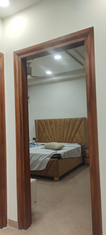 Bathroom in 3.5 BHK Builder Floor at Uttam Nagar West – for Rent