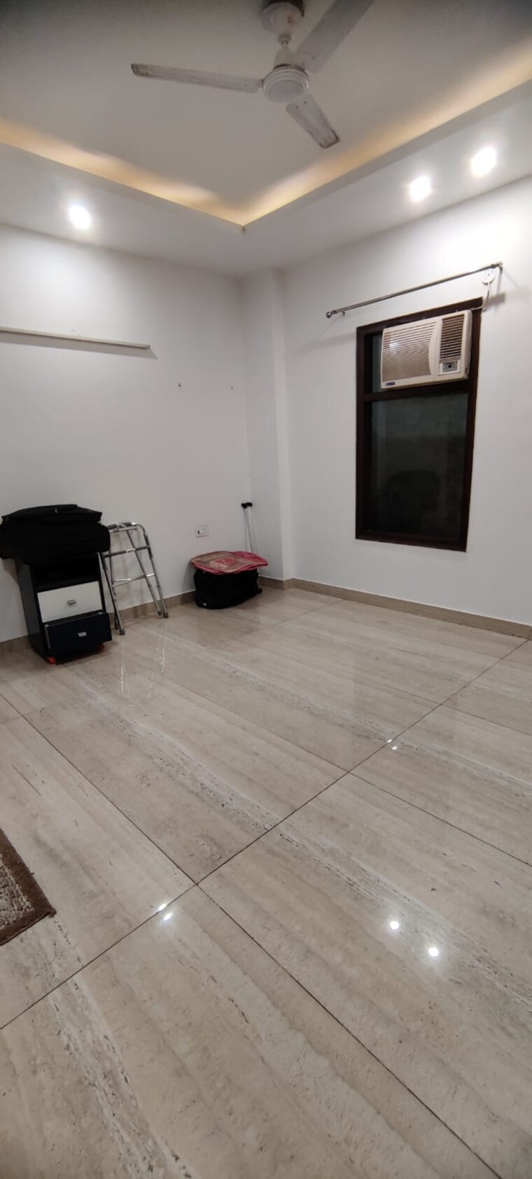  Parking, sector 12a 3 Bedroom 200 Sq.Yd. Builder Floor In Sector 12a Gurgaon 8419135