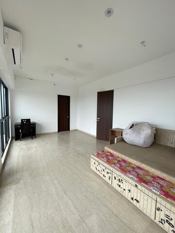 Master Bedroom in 6 BHK Penthouse at Lodha Palava Serenity C, Dombivli East – for Rent