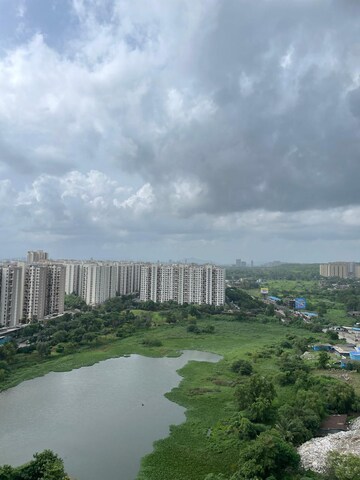 Master Bedroom in 6 BHK Penthouse at Lodha Palava Serenity C, Dombivli East – for Rent