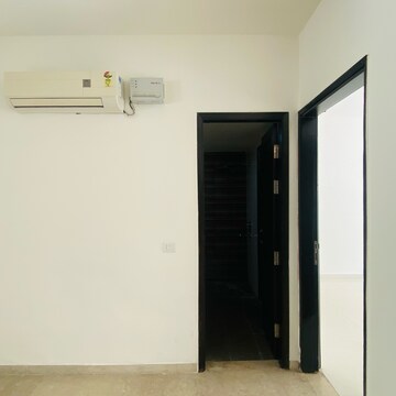 Room in 4 BHK Villa at Omaxe New Chandigarh, Mullanpur – for Rent
