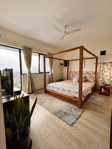 Living Room in 4 BHK Apartment at Ireo Victory Valley, Sector 67 – for Rent