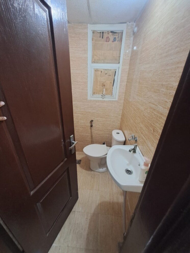 Bathroom, omaxe-residency-ii 3.5 Bedroom 1775 Sq.Ft. Apartment In Gomti Nagar Lucknow 8419372