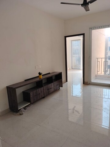 Room in 2 BHK Apartment at Signature Global The Roselia, Sector 95a – for Rent