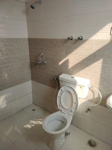 Bathroom in 2 BHK Apartment at Signature Global The Roselia, Sector 95a – for Rent