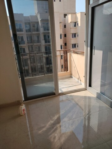 Bathroom in 2 BHK Apartment at Signature Global The Roselia, Sector 95a – for Rent
