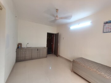 Room in 1 BHK Apartment at Kalwa – for Rent