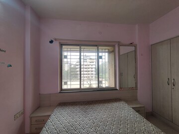Room in 1 BHK Apartment at Kalwa – for Rent