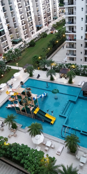 3.5 BHK Apartment For Sale in Omaxe R2