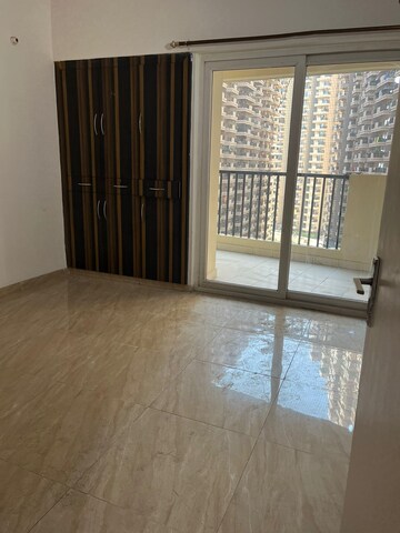 3 BHK Apartment For Rent in Gaur City 2 - 16th Avenue, Sector 16c Greater Noida
