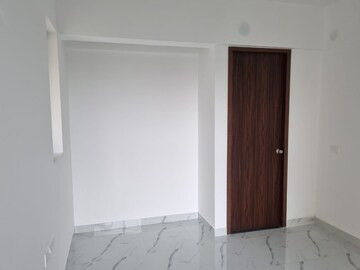 Room in 2 BHK Apartment at Raymond Ten X Habitat, Pokhran Road No 2 – for Rent