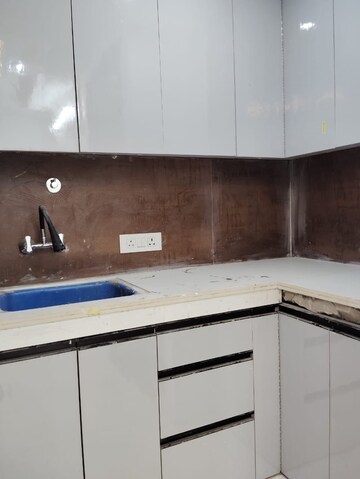 Kitchen in 1 BHK Builder Floor at Paryavaran Complex – for Rent