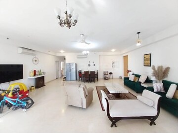 Master Bedroom in 3.5 BHK Apartment at Ireo Victory Valley, Sector 67 – for Rent