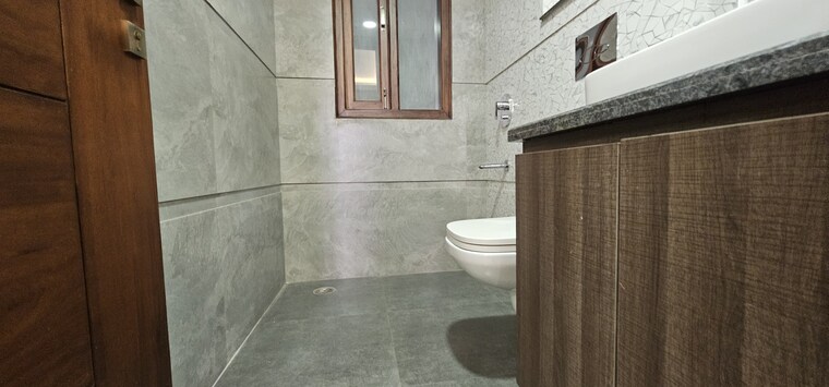 Bathroom, adani-samsara 3 Bedroom 2000 Sq.Ft. Builder Floor In Sector 60 Gurgaon 8419610