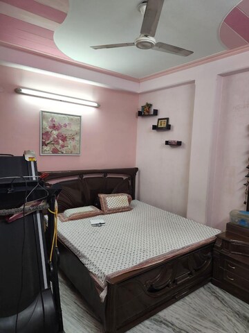 Bedroom in 2 BHK Builder Floor at Vaishali Sector 5 – for Sale