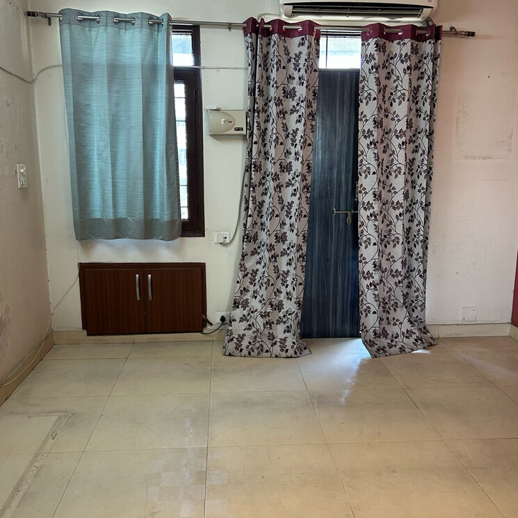 Living Room, jal-vayu-vihar-noida 3 Bedroom 1216 Sq.Ft. Apartment In Sector 21 Noida 8419641