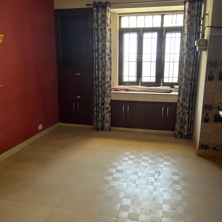 Room, jal-vayu-vihar-noida 3 Bedroom 1216 Sq.Ft. Apartment In Sector 21 Noida 8419641