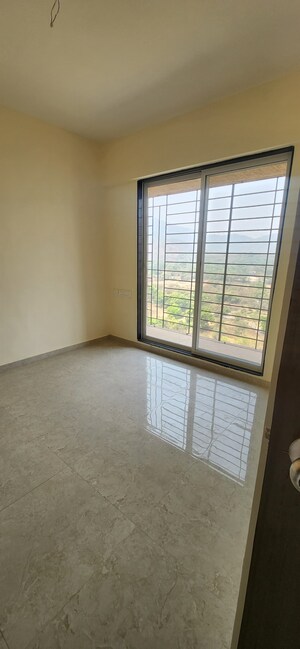Room in 1 BHK Apartment at Mahavir Kalpavruksha, Ghodbunder Road – for Sale