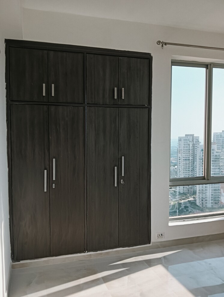 Room, pioneer-park-phase-1 2 Bedroom 1300 Sq.Ft. Apartment In Sector 61 Gurgaon 8419682