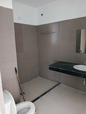 Furnished Amenities in 2 BHK Apartment at Pioneer Park Phase 1, Sector 61 – for Sale