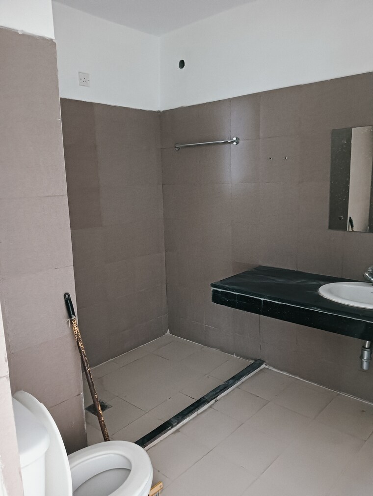 undefined, pioneer-park-phase-1 2 Bedroom 1300 Sq.Ft. Apartment In Sector 61 Gurgaon 8419682