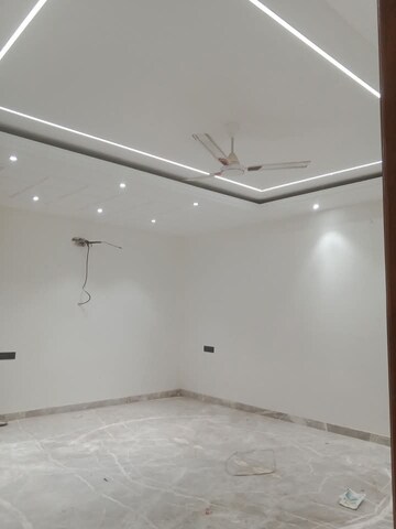 3 BHK Apartment For Rent in Adani Oyster Greens, Sector 102