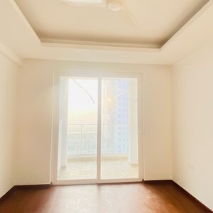 Room in 2 BHK Apartment at Omaxe Lake, Mullanpur – for Sale