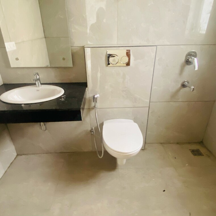 Bathroom, omaxe-lake 2 Bedroom 1490 Sq.Ft. Apartment In Mullanpur Chandigarh 8419703