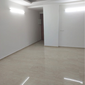 Room in 3 BHK Apartment at Omaxe Lake, Mullanpur – for Sale