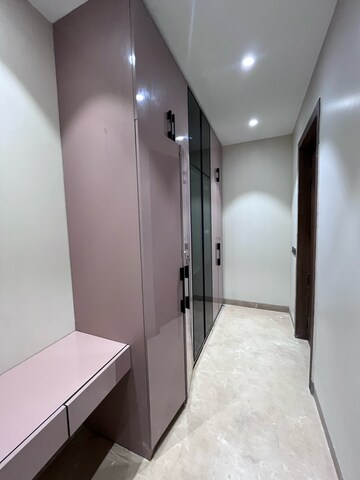 Building Lobby in 2 BHK Builder Floor at Ansal Sushant Lok I, Sector 43 – for Rent