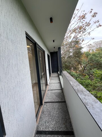 Balcony in 2 BHK Builder Floor at Ansal Sushant Lok I, Sector 43 – for Rent