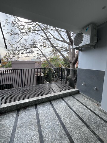 Balcony in 2 BHK Builder Floor at Ansal Sushant Lok I, Sector 43 – for Rent