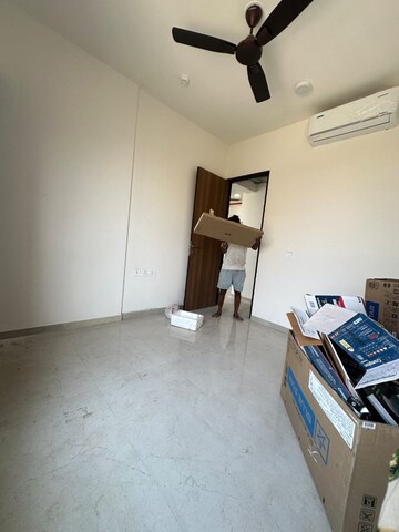 Master Bedroom in 2 BHK Apartment at Piramal Vaikunth, Balkum Pada – for Rent