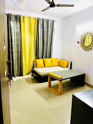Team Area in 1 BHK Apartment at Gaur City 2 - 14th Avenue, Sector 16c Greater Noida – for Sale