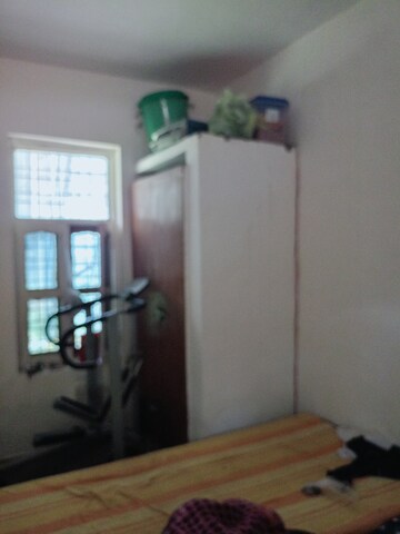 Room in 2 BHK Independent House at Sector 40 – for Rent