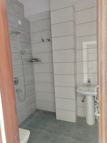  2 BHK Builder Floor at Sector 02 – for Rent