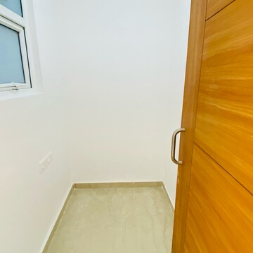 Furnished Amenities in 3 BHK Apartment at Omaxe Lake, Mullanpur – for Sale