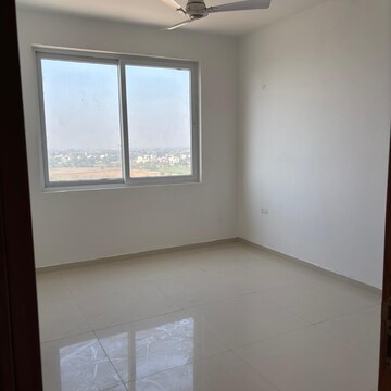 Room in 3 BHK Apartment at Omaxe Lake, Mullanpur – for Sale