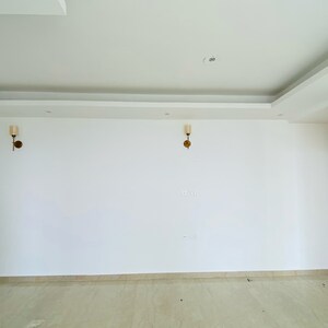 Room in 3 BHK Apartment at Omaxe Lake, Mullanpur – for Sale