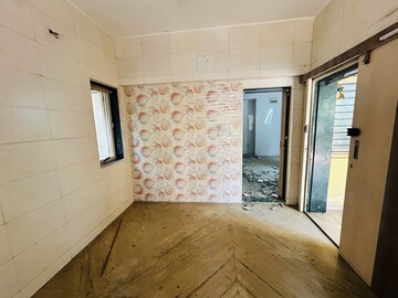 Room in 1 BHK Apartment at Seawoods – for Rent