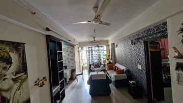 2 BHK Apartment For Rent in Panchsheel Wellington, Dundahera