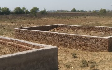 Plot For Sale in Upsidc Site B