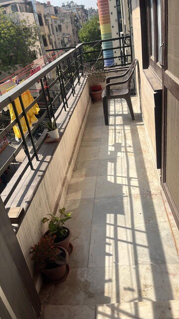 Room in  Pg at Old Rajinder Nagar – for Rent